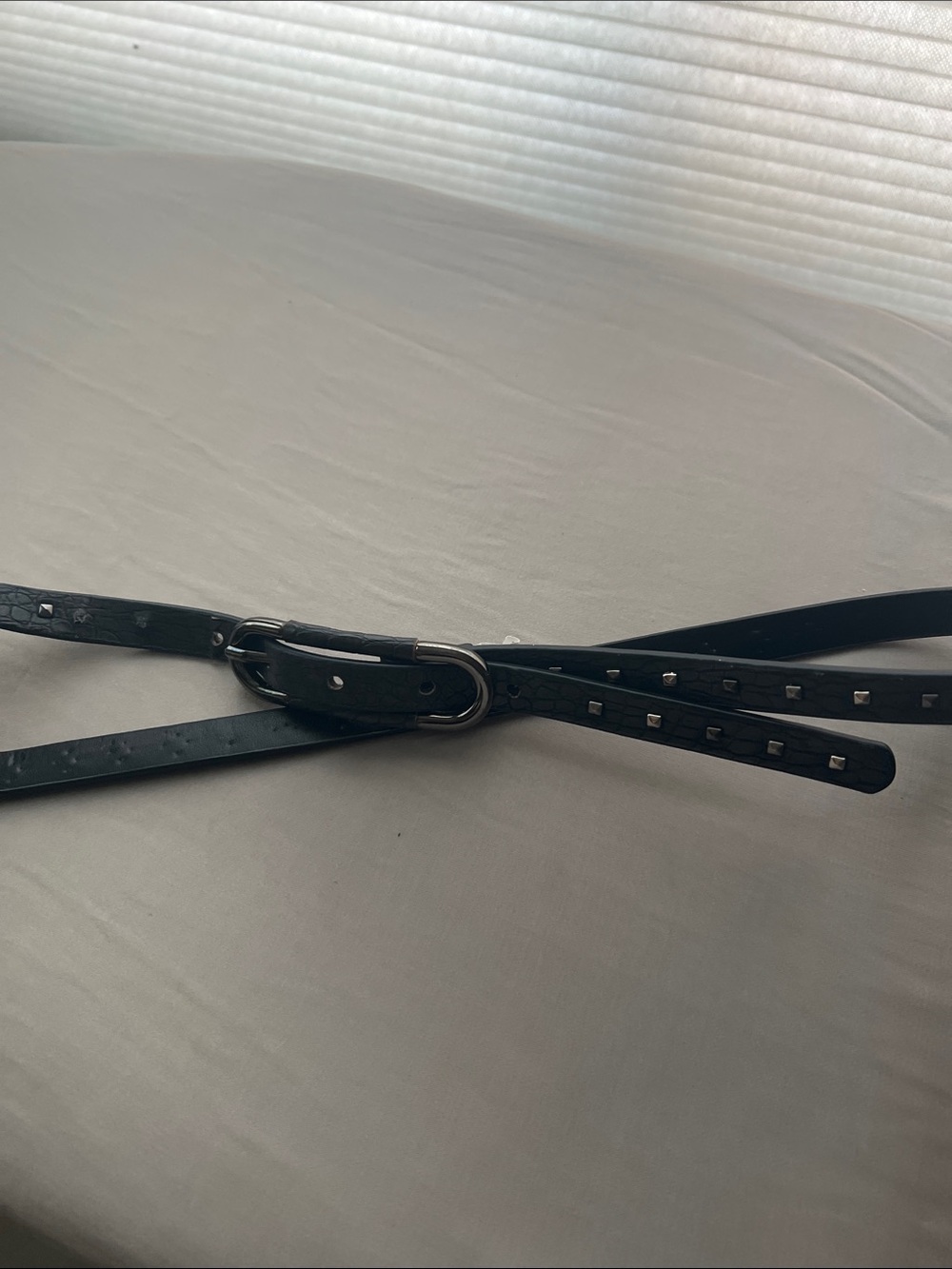 DKNY Black FauxLeather Studded Slim Belt with Silver Buckle 32-36" waist